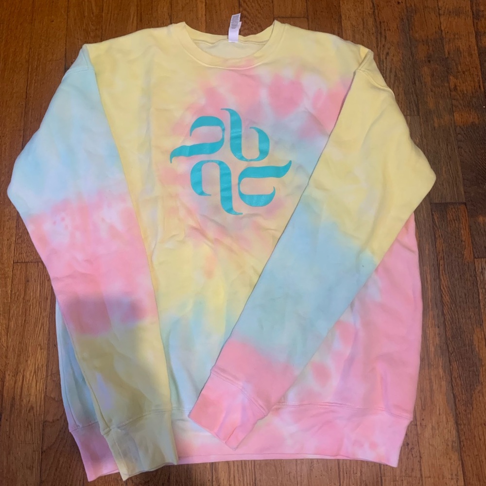 burju shoes logo sweat shirt size S